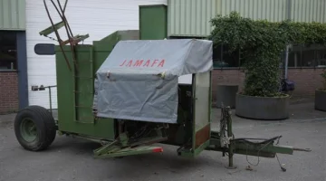 Jamafa harvesting machine for Brussel sprouts