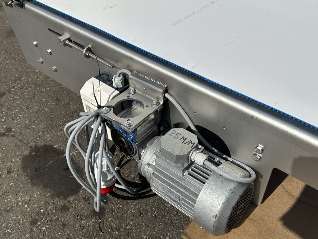 �������� 255 x 60 �� ����������� �����