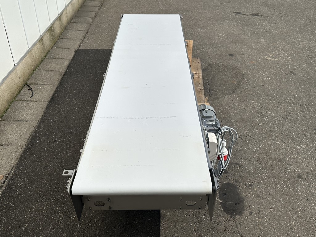 �������� 255 x 60 �� ����������� �����