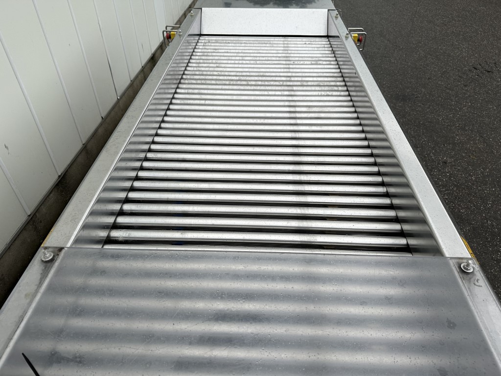 ST100