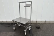 Stainless steel table on wheels 94 x 71 cm