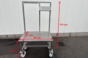 Stainless steel table on wheels 94 x 71 cm