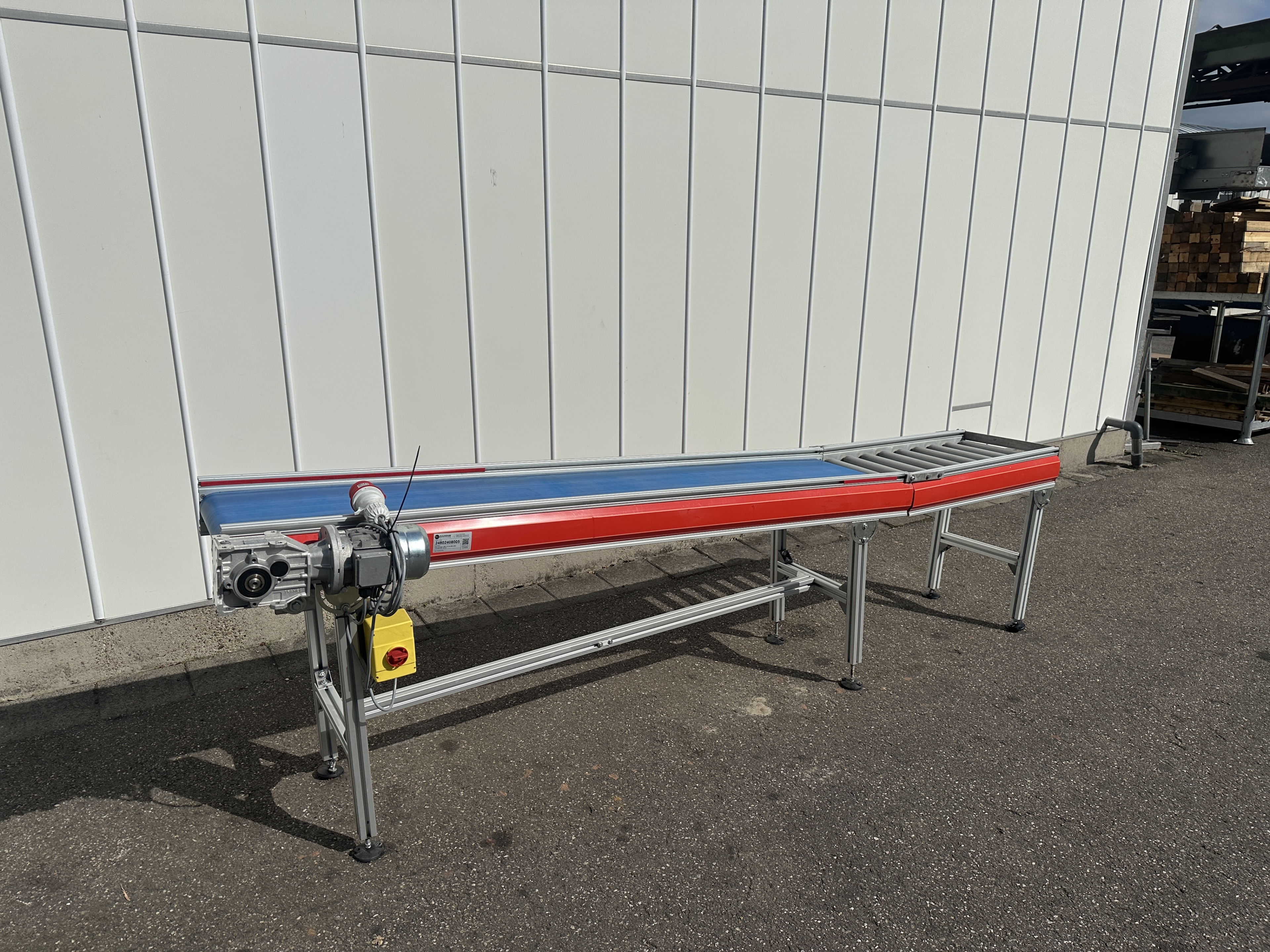 Stas �������� 220 x 41 �� � ��������� ���������� 85 x 41 ��