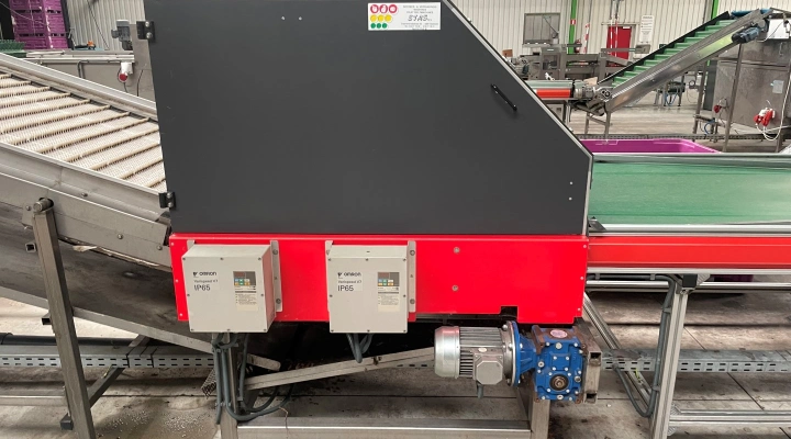 Stas Drying machine for fruit and vegetables with sponges