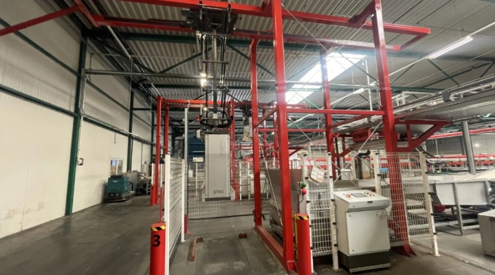 Stas water unloader for bins with apples