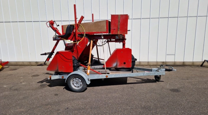 Steketee selection wagon with transport trailer