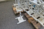 Supports for potted plant conveyors 15 cm wide