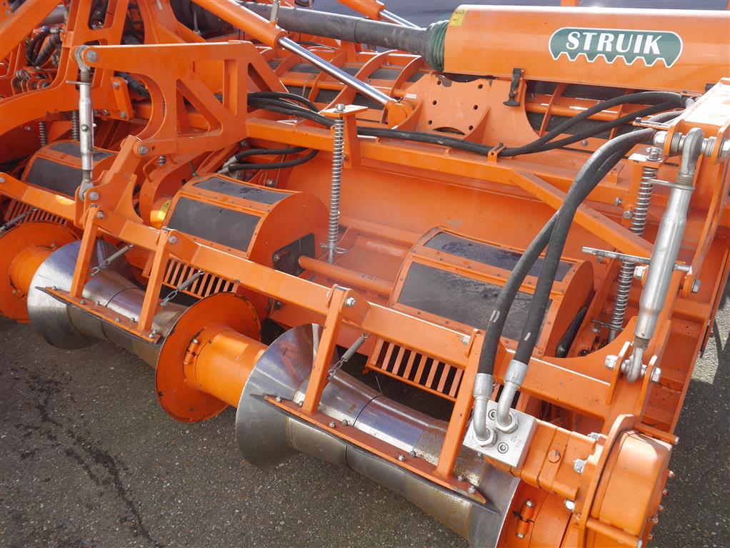 ���������������� ����� Struik 6RF610 Twin Rotor