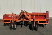 Struik VARIX 3000 hill former