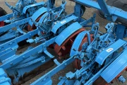 Super Prefer UC planting machine 3 rows wit 8 large grippers