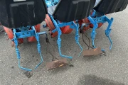 Super Prefer UC planting machine 3 rows wit 8 large grippers