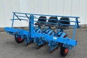 Super Prefer UC planting machine 3 rows wit 8 large grippers