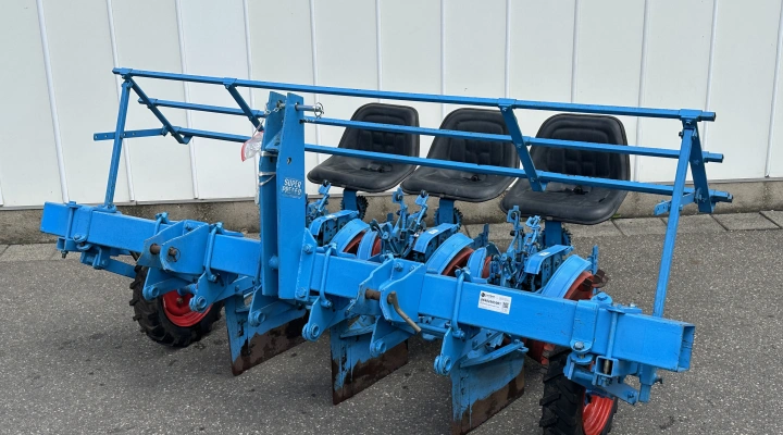 Super Prefer UC planting machine 3 rows wit 8 large grippers