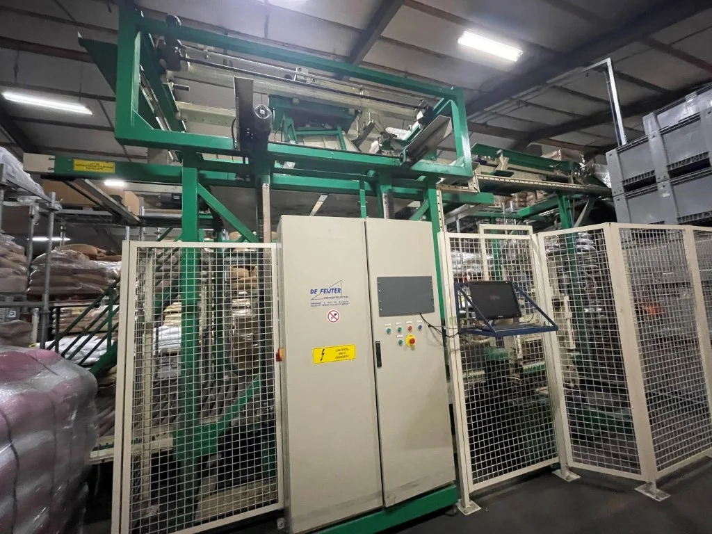 Symach FPS 900 bag palletiser • Duijndam Machines
