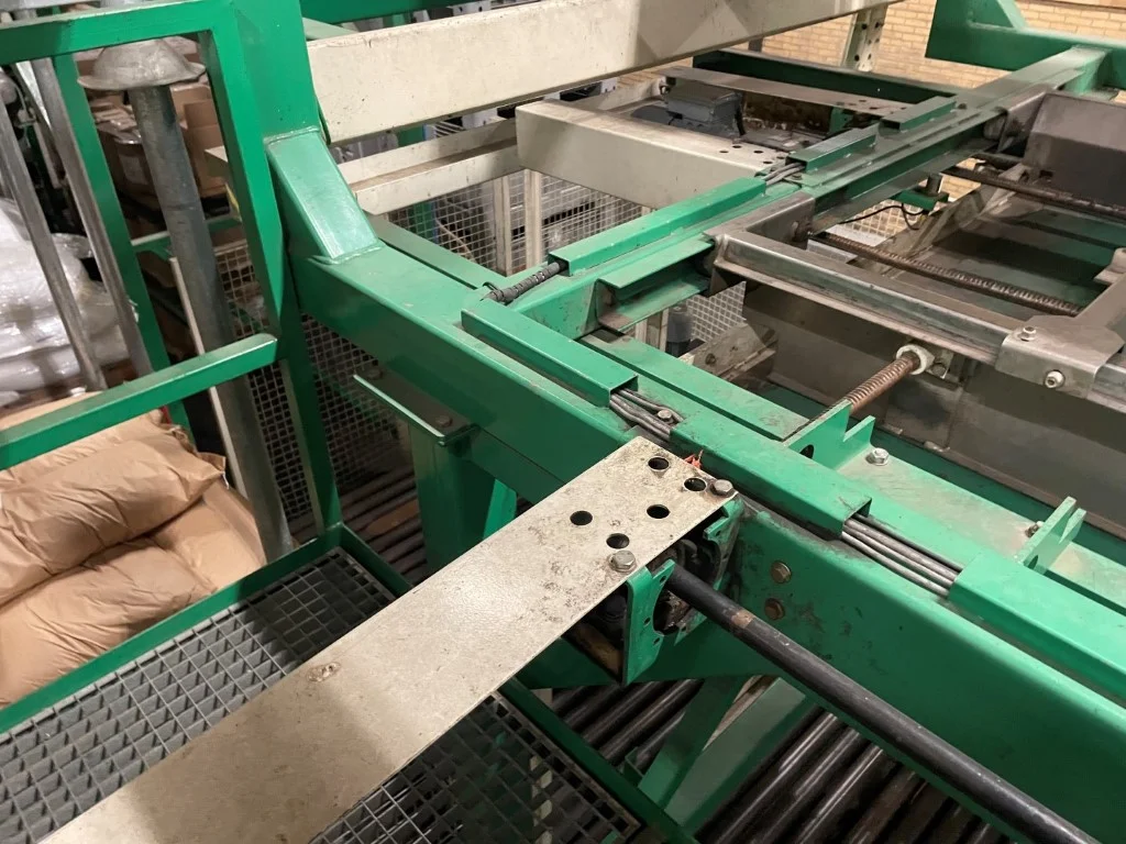 Symach FPS 900 bag palletiser • Duijndam Machines