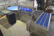Tenrit VB1000 schilmachine voor asperges met invoer