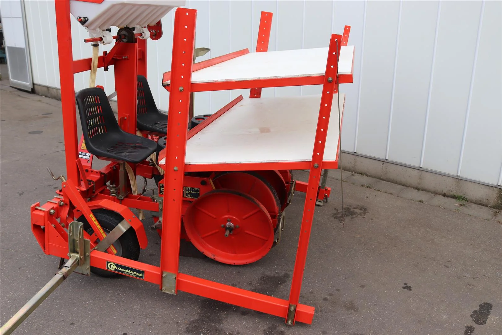 Checchi & Magli planting machine with Gaspardo fertilizer spreader