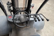 Toyota 02-8FDF15 forklift with Visser steering box and 3 adjustable-width pot forks