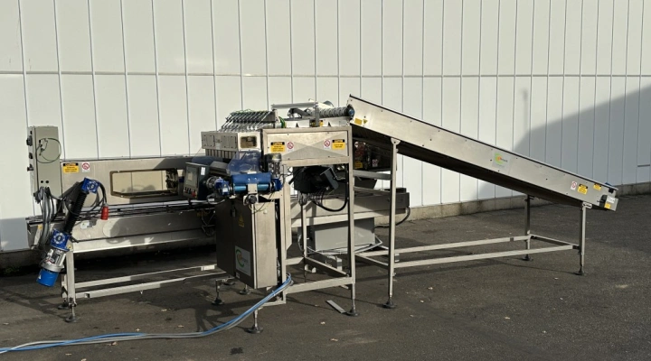 Sorma PC10 126 weighing machine with punnet/tray filler (ACM 115) and denester(DP4 115)