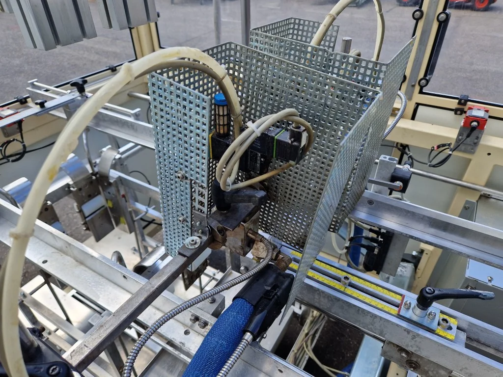 Sealed Air B+ BA20 carton box/tray forming & erecting machine with ...