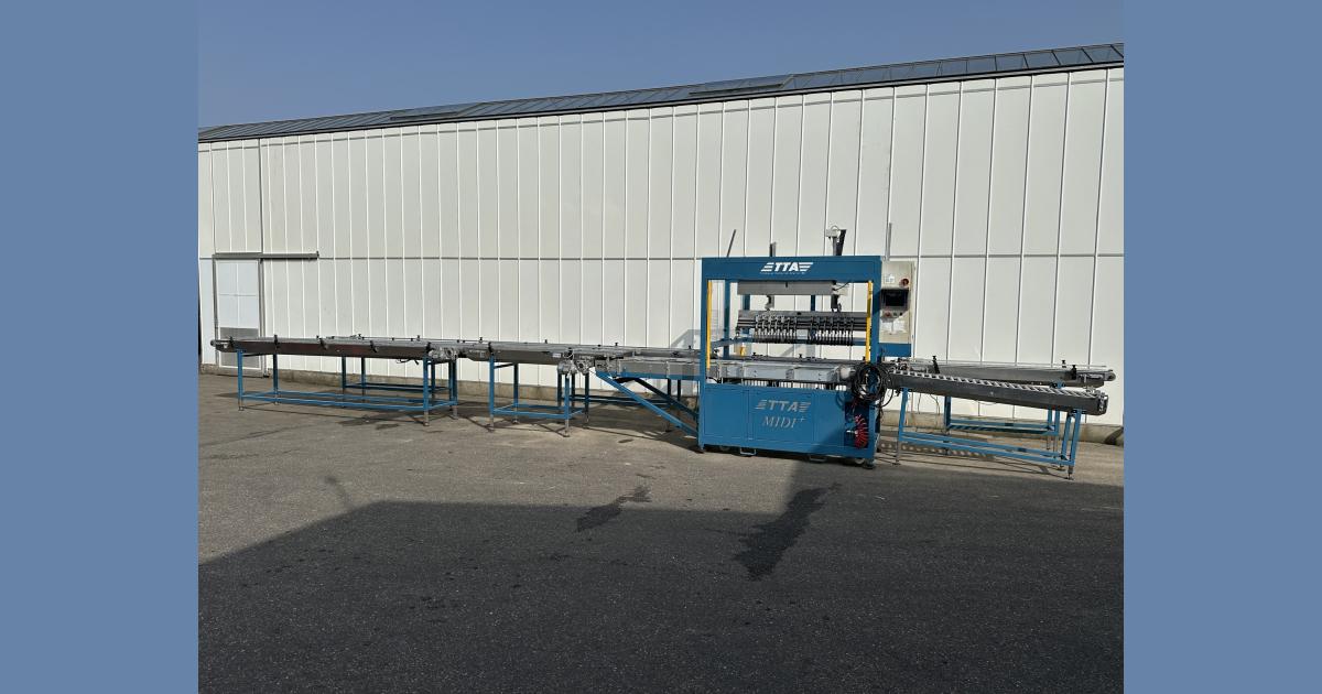 TTA Midi planting line Plant robot • Duijndam Machines