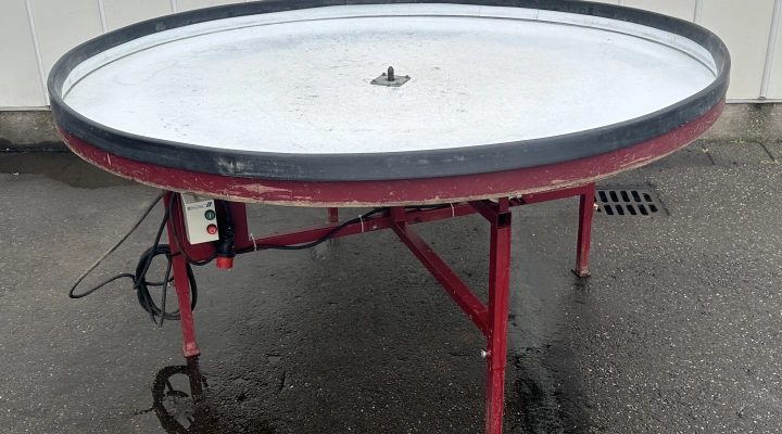Turntable 200 cm with pvc top