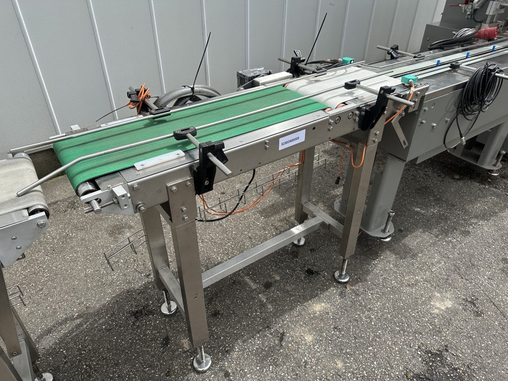 Ulma Atlanta E ����������� ������ ����-��� (Flow pack) � �������� ����������