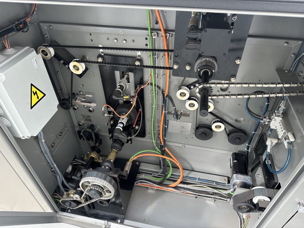 Ulma Atlanta E ����������� ������ ����-��� (Flow pack) � �������� ����������