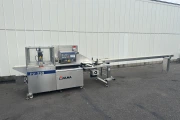 : Ulma PV-350 LSHI flow pack machine with feeding conveyor