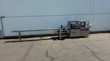 Ulma PV350 flowpackmachine