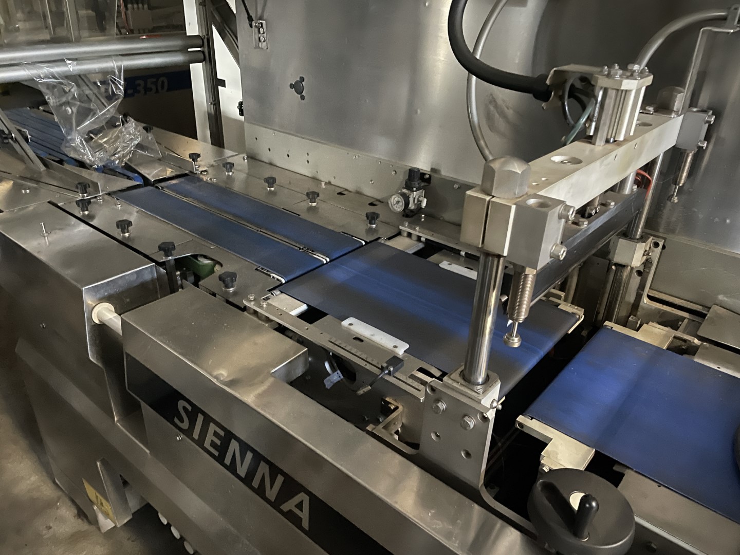 Ulma Sienna combi ����������� ������ ����-��� (Flow pack)