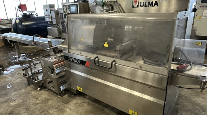 Ulma Sienna-SP flow pack machine with TRX45x150 shrink tunnel