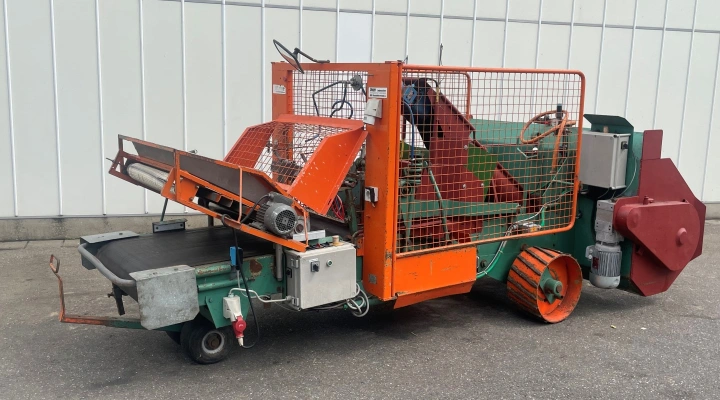 Unger Profi soil blocking machine