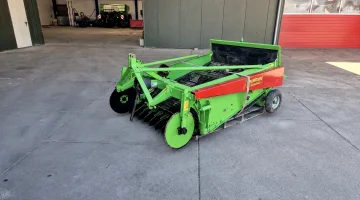 Unia Wega 1400 récolteuse de pommes de terre 140 cm de large
