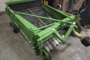 Unia Wega 1600 potato harvester