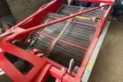 Unia Wega 1600 Duo 2 rows with double web conveyor