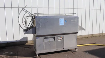 Tavă industrială și mașină de spălat lăzi Unikon