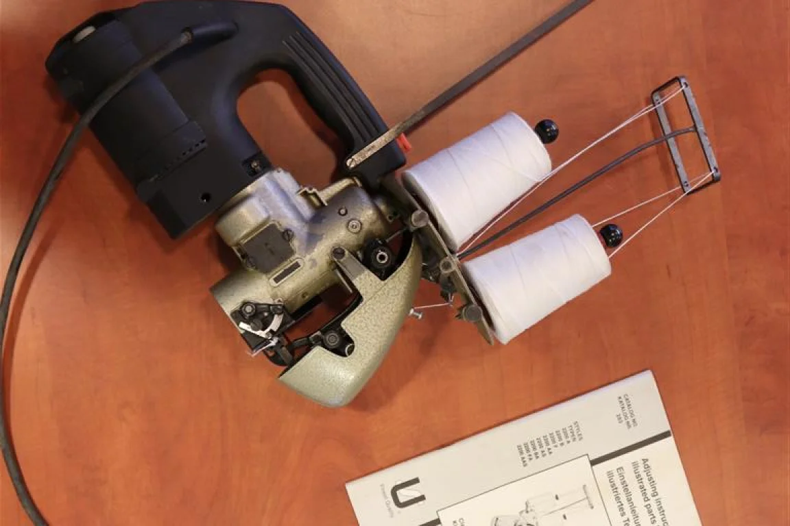 Union special portable bag closing machine sewing machine • Duijndam