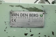 Van den Berg CVE bucket filling machine