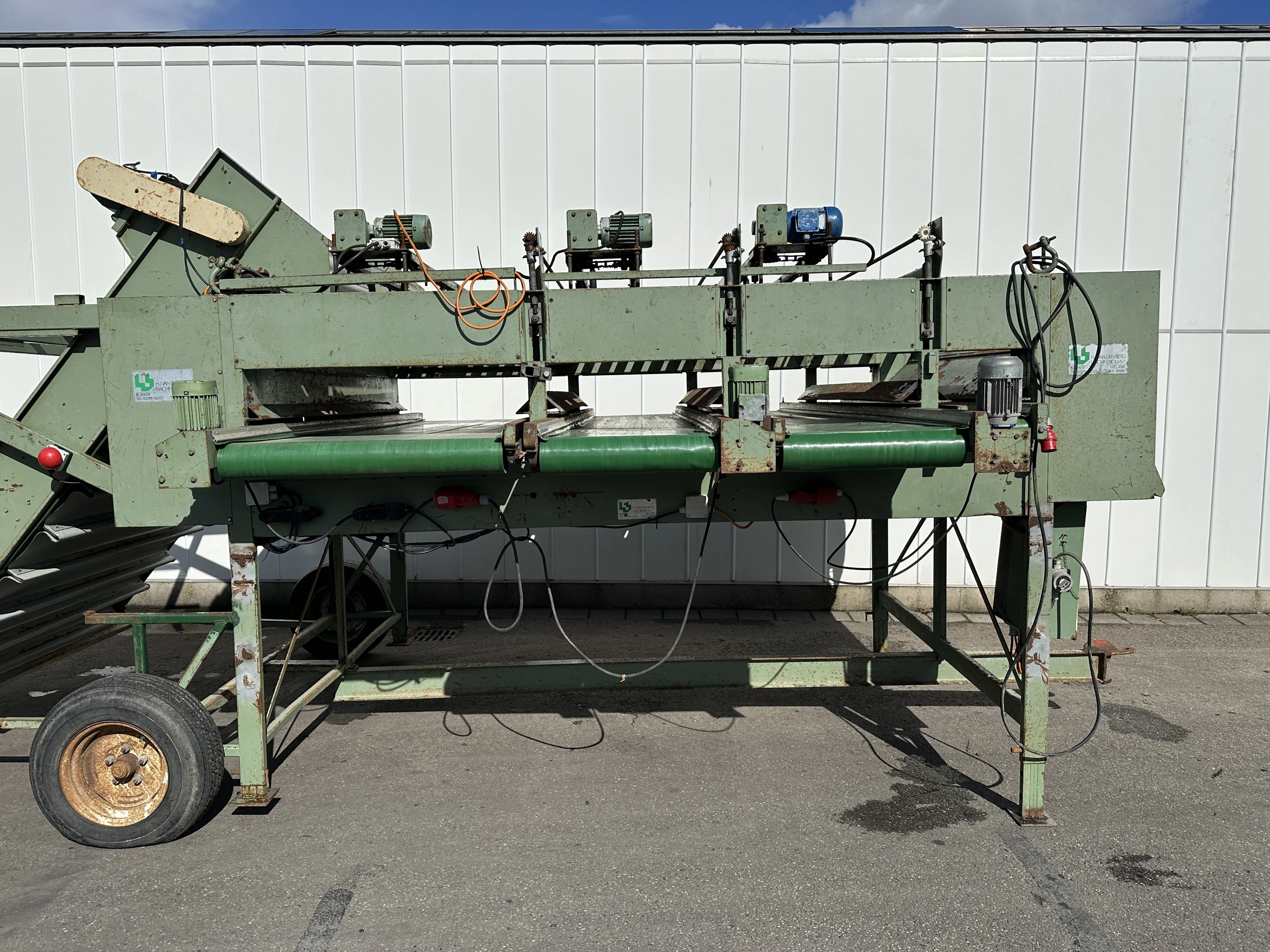 Van den Berg roller sorting machine 3+1 sortings + oversize • Duijndam ...