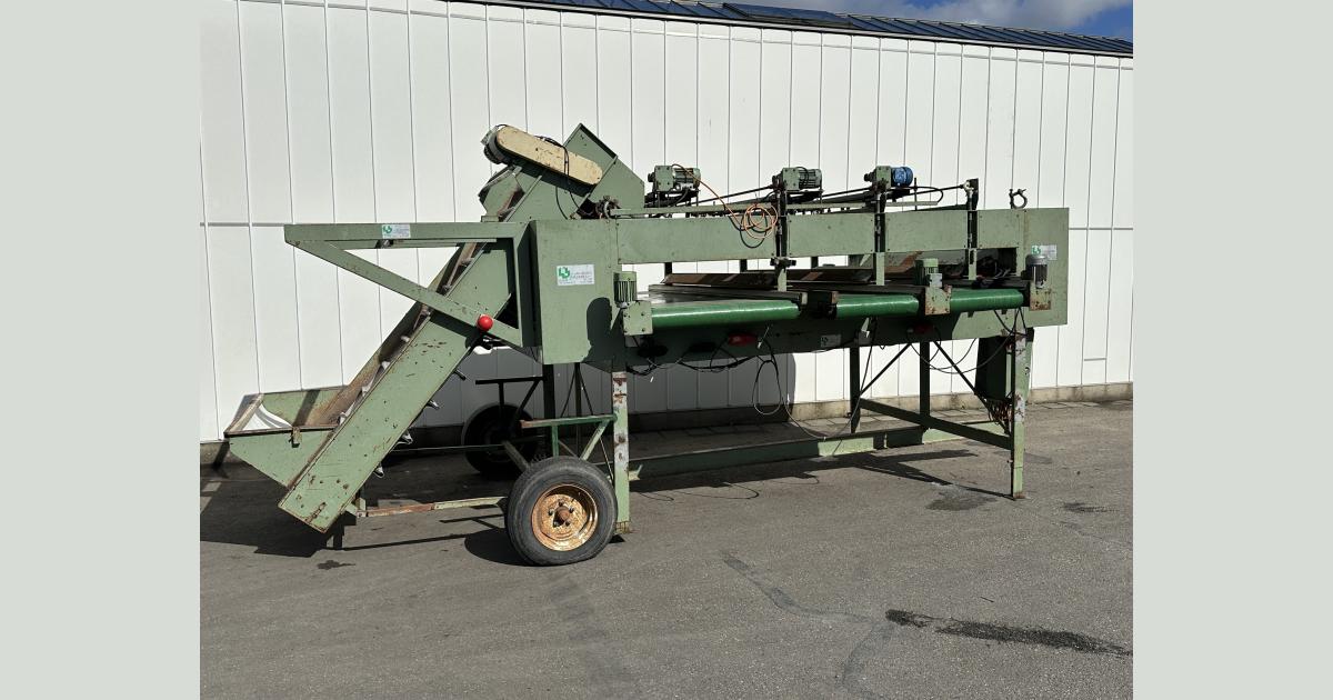 Van den Berg roller sorting machine 3+1 sortings + oversize • Duijndam ...