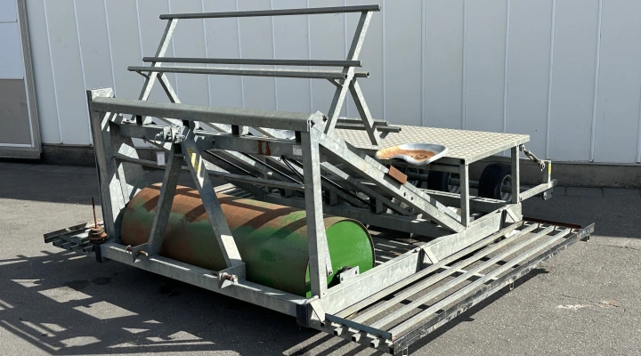 Van den Beucken A160-4 lettuce planting machine for soil blocks