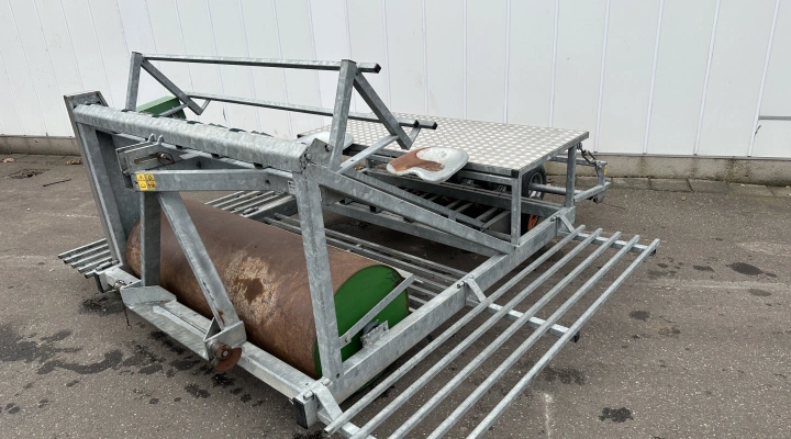 Van den Beucken planting machine with farmflex wheels