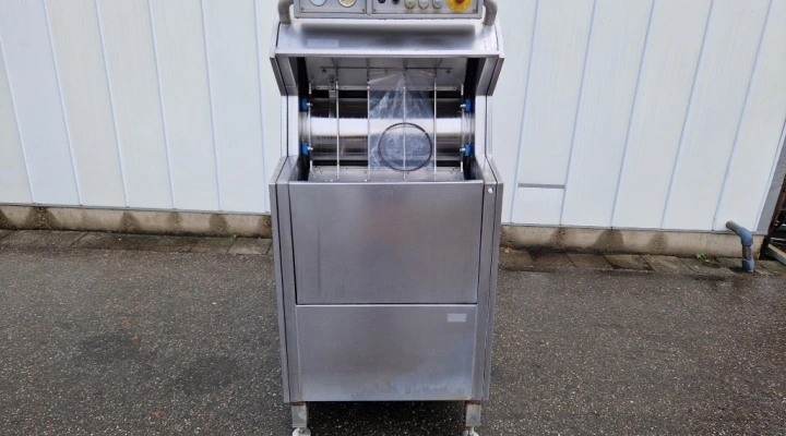 Van de Vecht RKV-401 crate washer