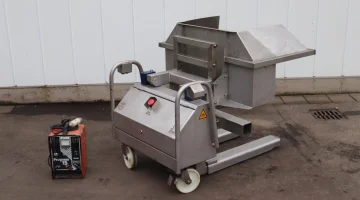 Van Oirschot Backsaver mobile electric boxtipper