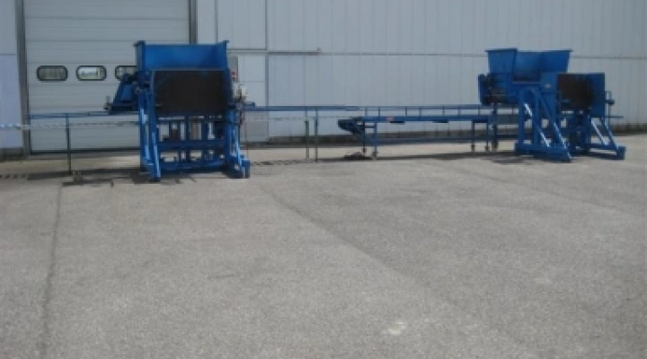 Van Rooijen Plantingmachine for soilboxes image 1