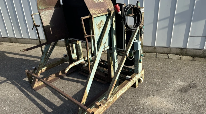 Van Rooyen box tipper