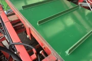 Verhoest leek harvester automatic Plate filler – horizontal filling with leek with 9 reels