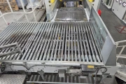 Viscon Atlas Automatic gantry palletizer for plastic fruit and vegetable crates , with automatic crate infeed and pallet transport.