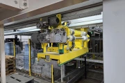 Viscon Atlas Automatic gantry palletizer for plastic fruit and vegetable crates , with automatic crate infeed and pallet transport.